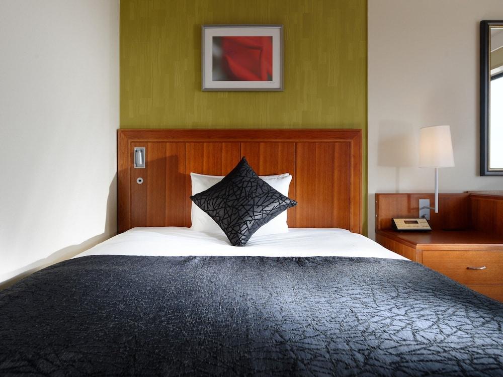 โรงแรม โรงแรมเมโทรโปลิตัน อิเกะบุกุโระ 4*